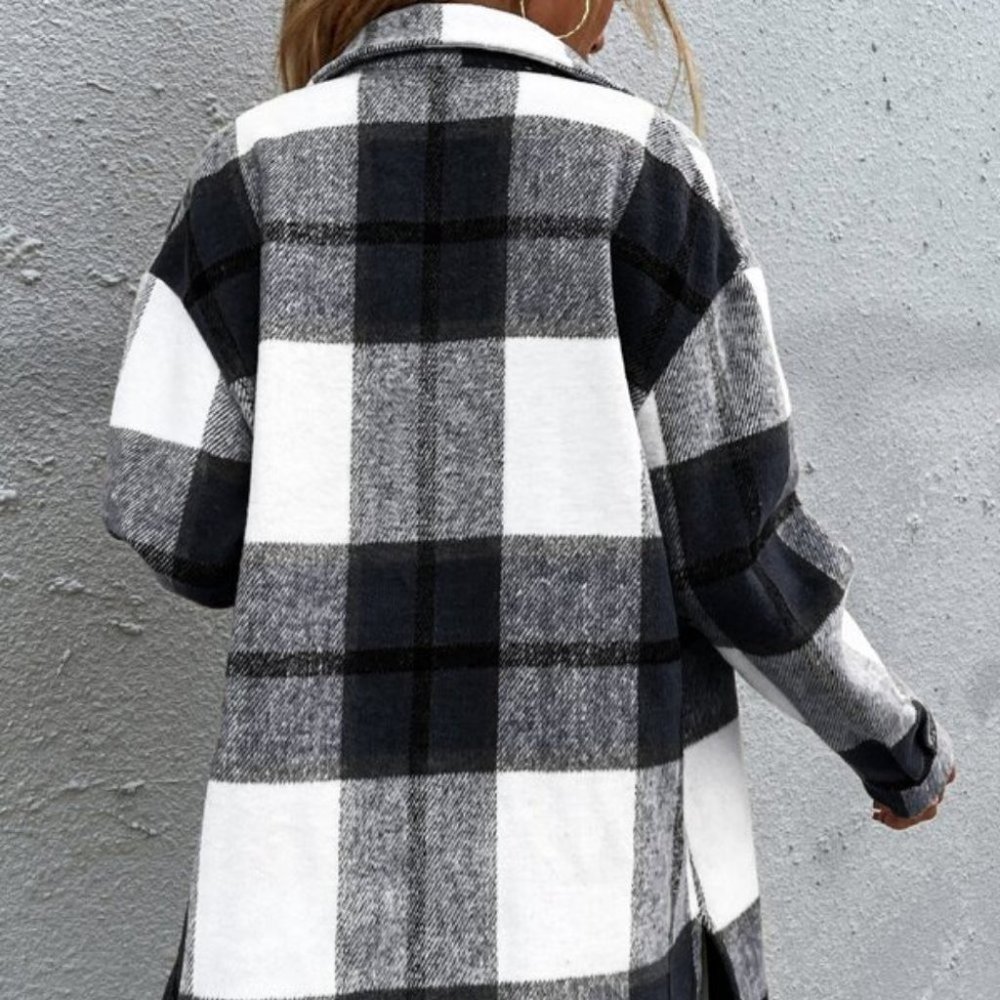 BLACK AND WHITE PLAID PRINT BUTTON DOWN COLLARED S - Picture 2 of 8